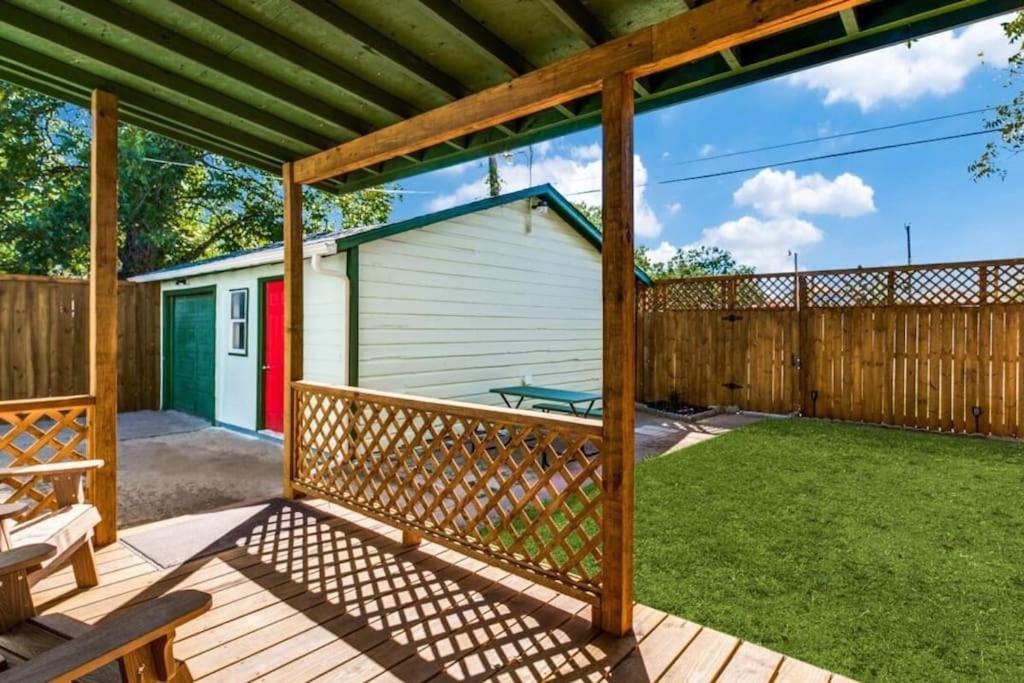 Stockyards! Less Than 3 Mins-sleeps 8 -gable House Holiday home Fort Worth
